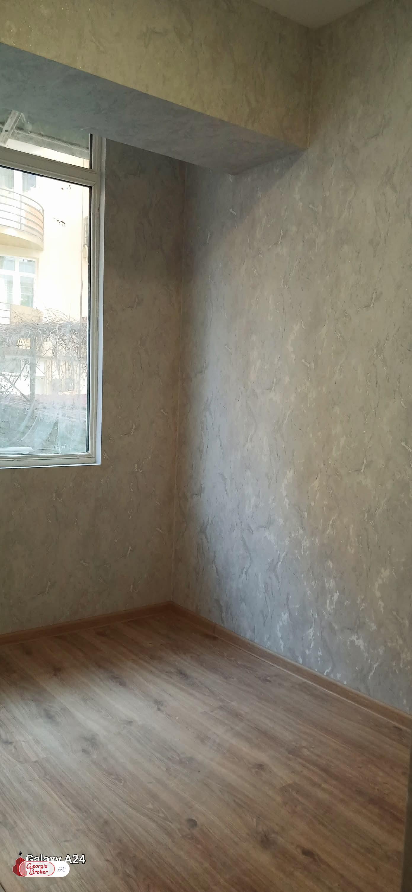 nearly repaired 2-room apartment for sale